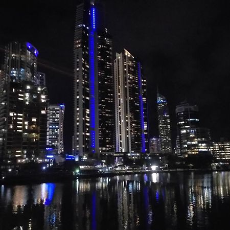 Karana Palms Resort Gold Coast Exterior foto