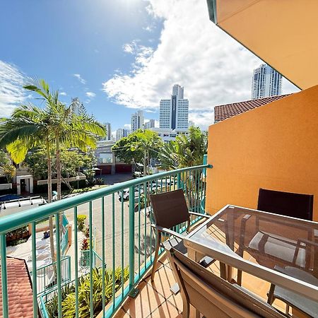 Karana Palms Resort Gold Coast Exterior foto