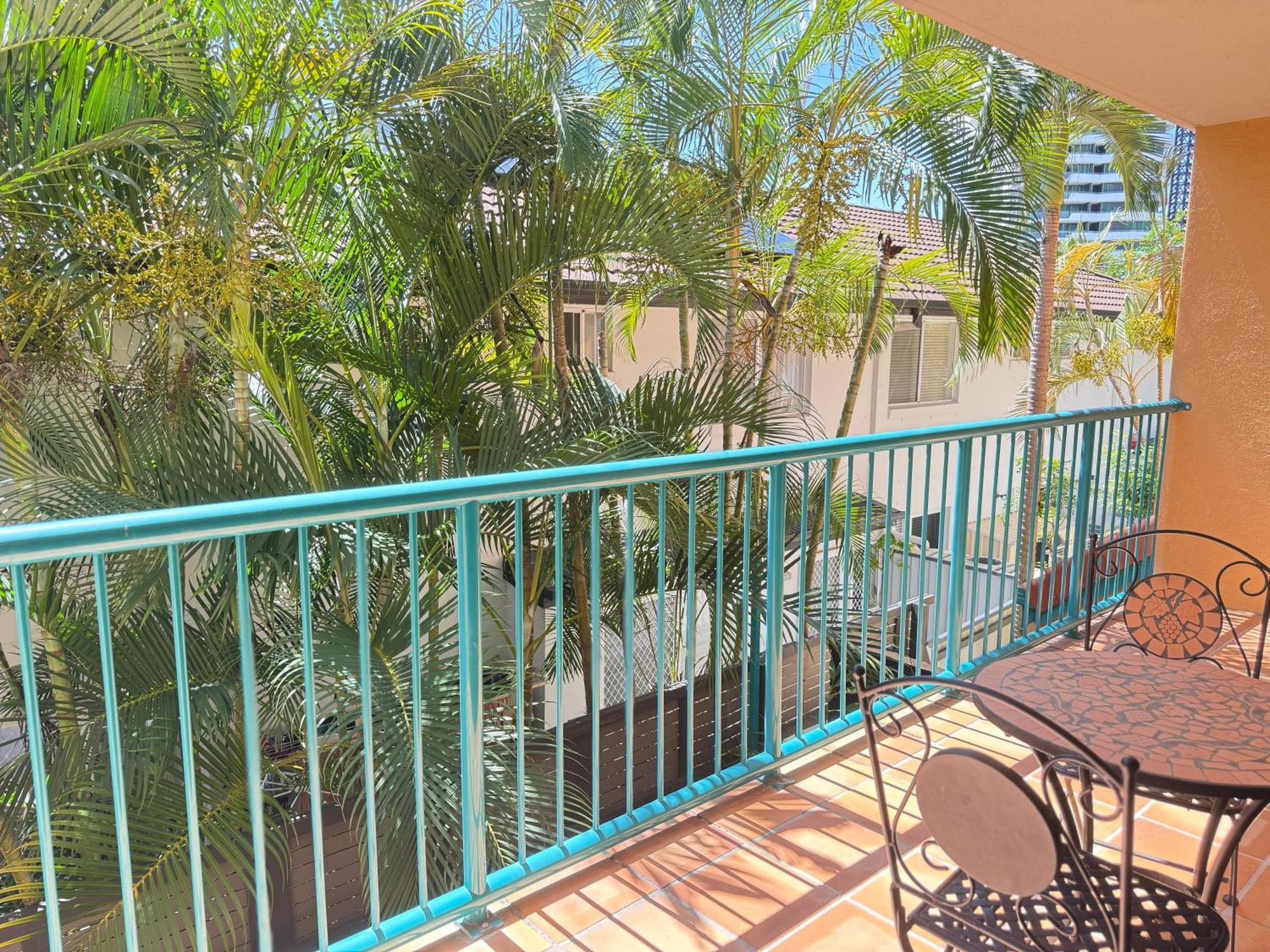 Karana Palms Resort Gold Coast Exterior foto