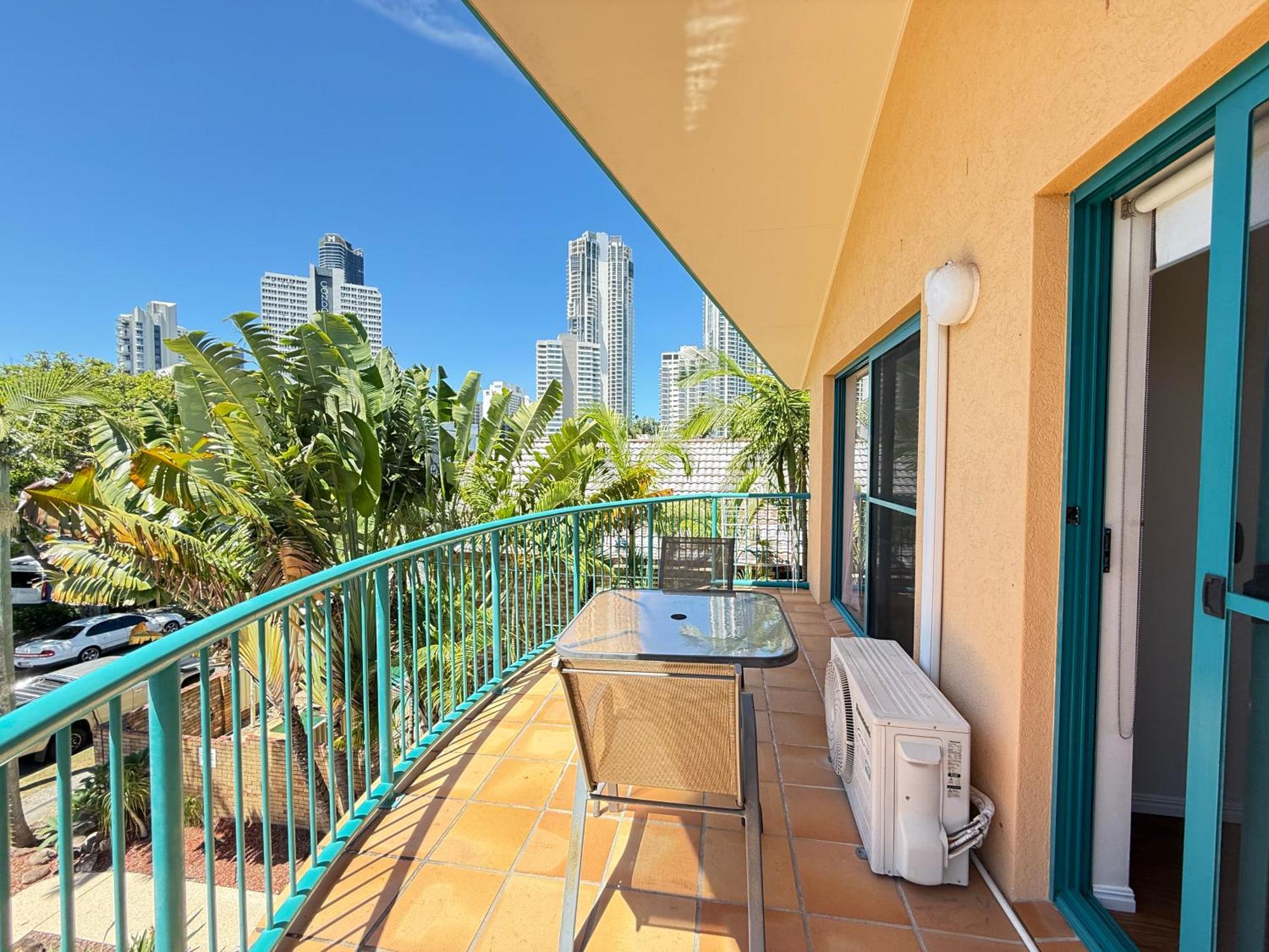 Karana Palms Resort Gold Coast Exterior foto